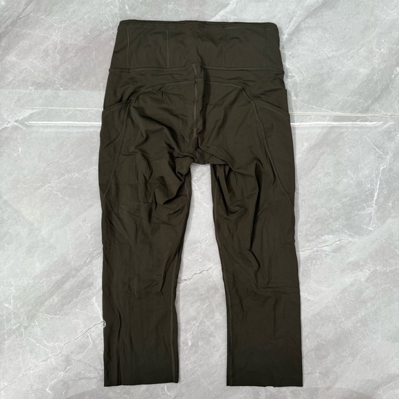 Women’s Lululemon Fast & Free Crop II Nulux 19" Leggings With Pockets Size 6 - Picture 12 of 16